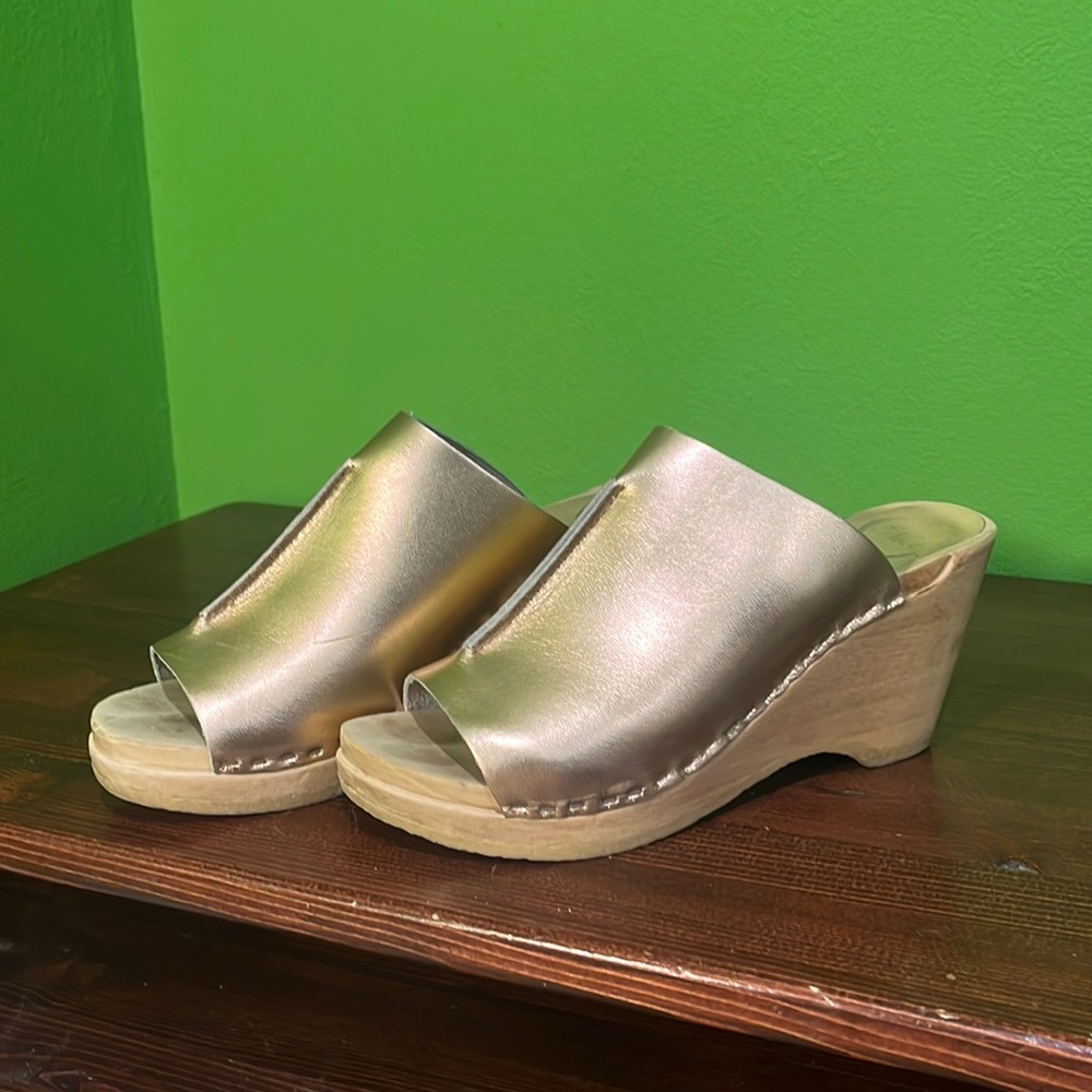 No. 6 rose gold mule wedge clogs size 37